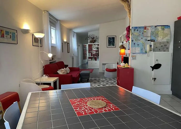 Appartement Bel 3 Pièces Proche Des Dames à - Fr-1-224b-179 *